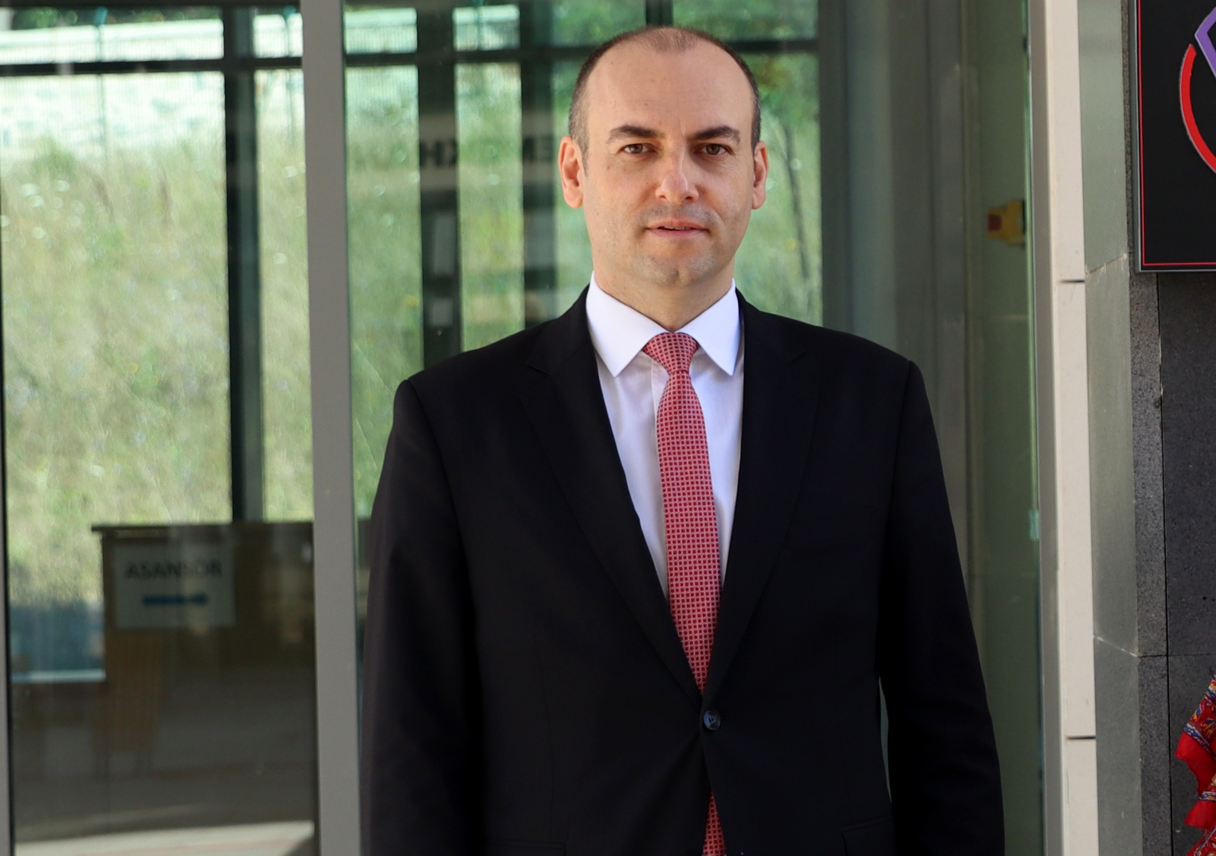 Portrait de Şenol Vatansever