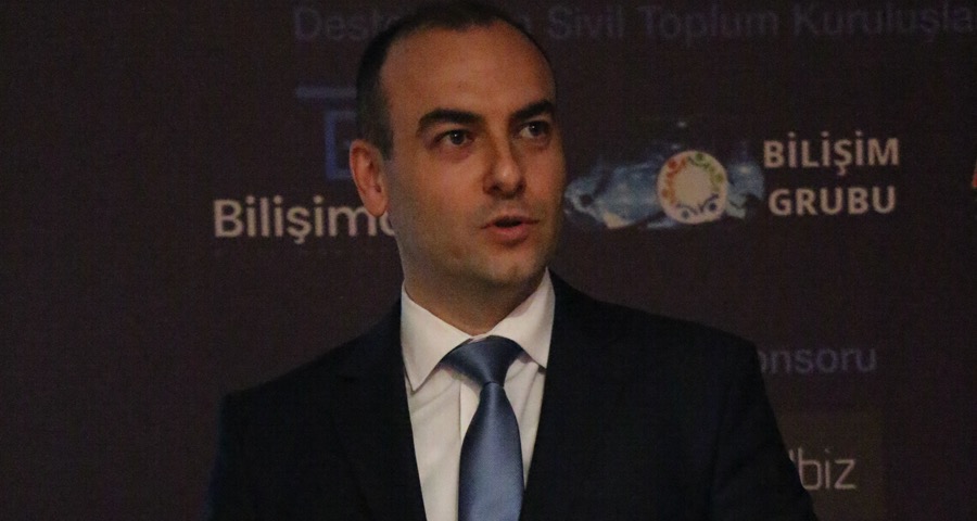 Şenol Vatansever, Sosyal Medyadan Canlı Yayınlar Hakkında Anadolu Ajansı’na (AA) Açıklamalarda Bulundu Şenol Vatansever, Sosyal Medyadan Canlı Yayınlar Hakkında Anadolu Ajansı’na (AA) Açıklamalarda Bulundu